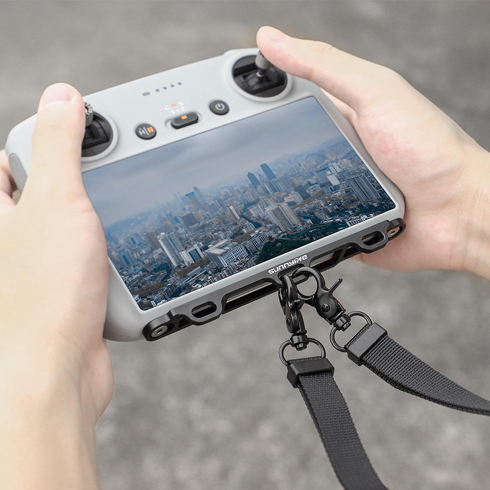 Sunnylife Mavic 4 Pro/Air 3S R - Leather Strap Quick Release ulasan dan harga